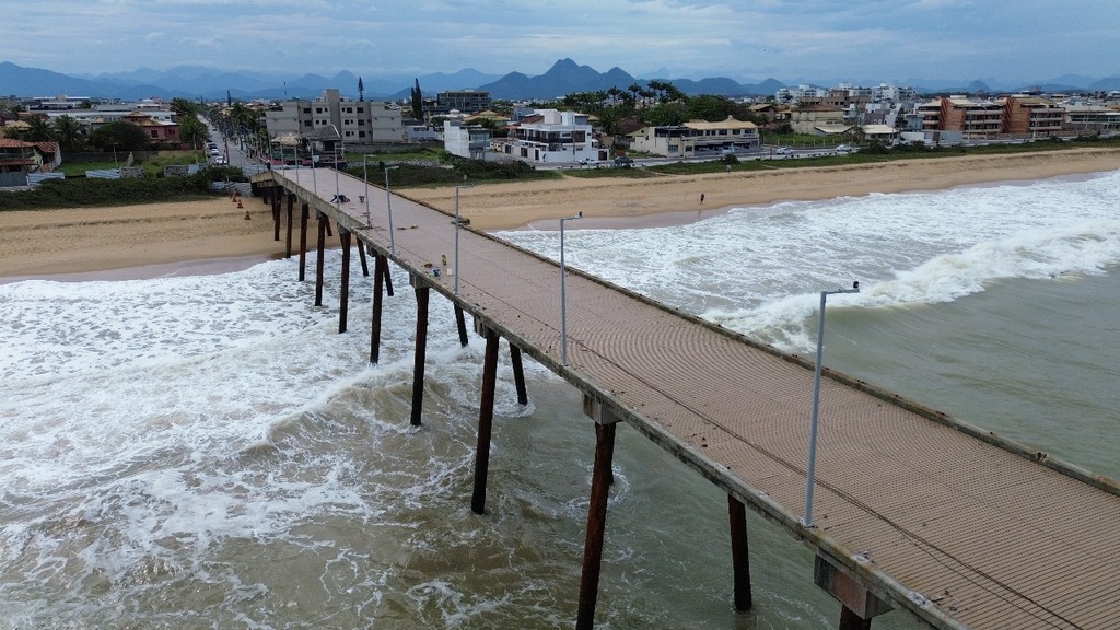 Obras do Píer do Emissário de Rio das Ostras entram em nova fase