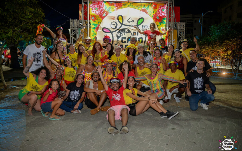 Bloco DiCabo a Rabo leva forró pé de serra e celebração da cultura popular ao Carnaval de Cabo Frio
