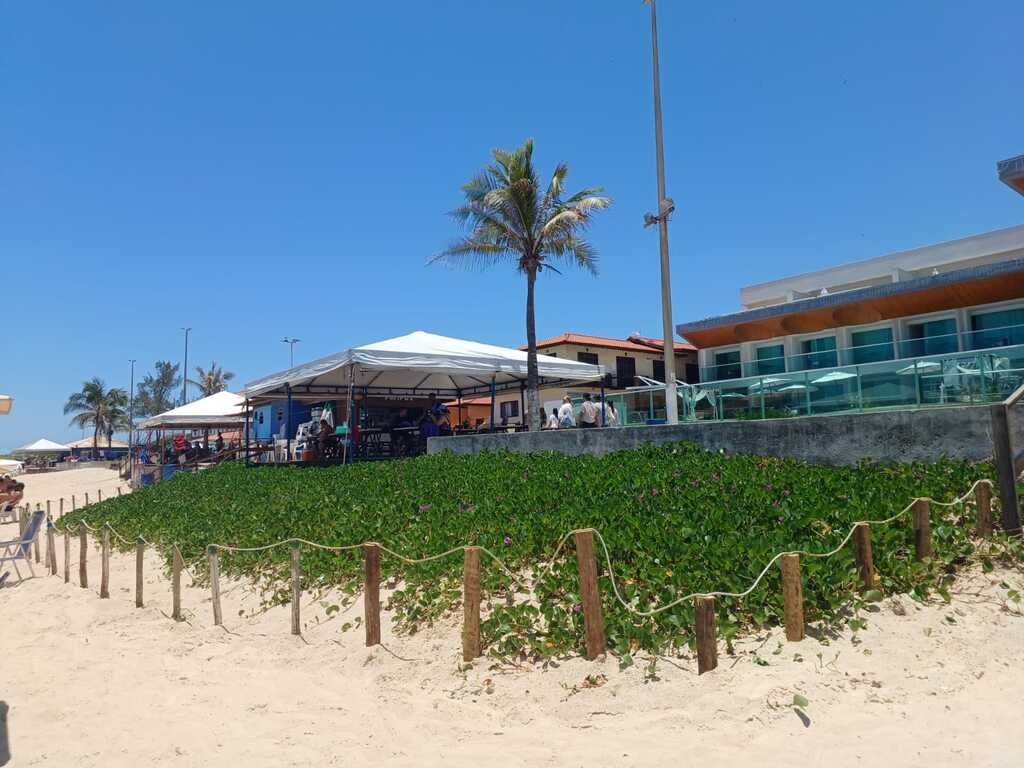 Peró renova Bandeira Azul e será projeto-piloto de arborização urbana em Cabo Frio