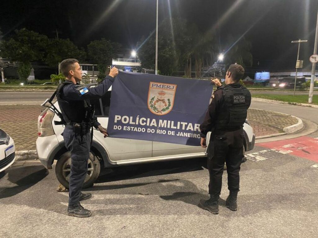 PM recupera carro roubado em Rio das Ostras; veículo foi encontrado no bairro Cidade Praiana
